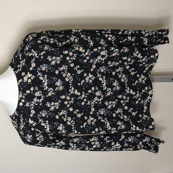A.N.A. A New Approach Black Floral Blouse S NWT - Picture 1 of 10